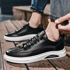 Tênis Masculino em Couro Sintético - Air Fashion